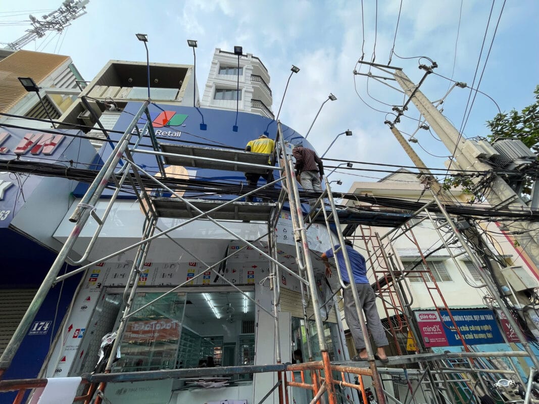 biển hiệu nhà thuốc Long Châu (9)