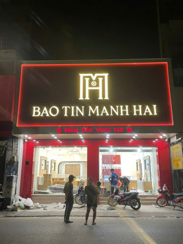 thi cong chuoi cua hang bao tin manh hai (83)